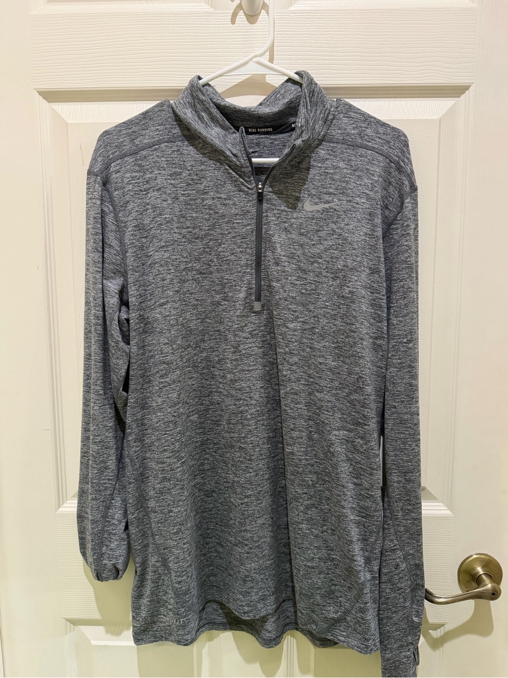 Nike Drifit Men's Quarter-Zip Performance Sweater pullover - Gray medium
